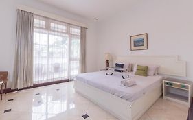 Urbanview Hotel Utari